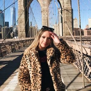 Meet your Posher, Nadine